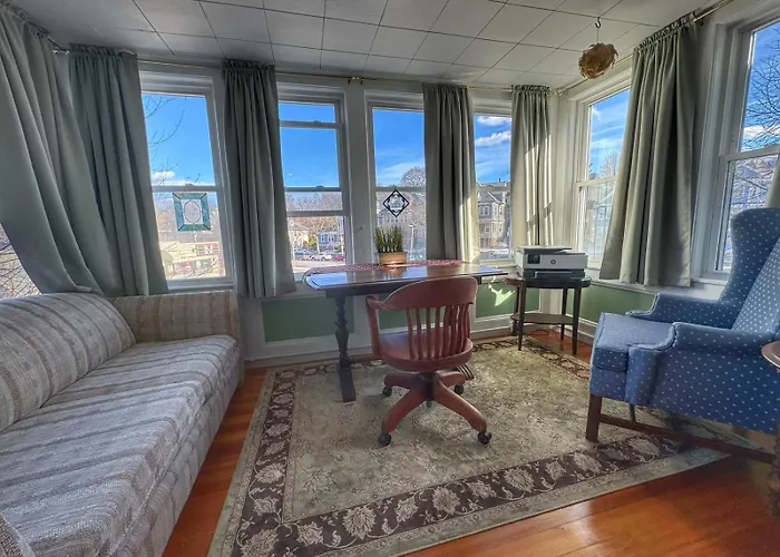 Victorian Condo